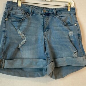 Judy Blue Stretch Med Wash Cuffed Distressed Denim Shorts. Size L